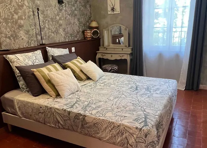 Vila Superbe Avec Piscine, 4 A *